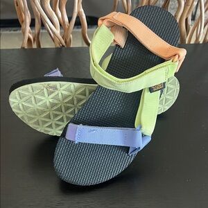 Teva Colorful Strap Sandals, size 4.
